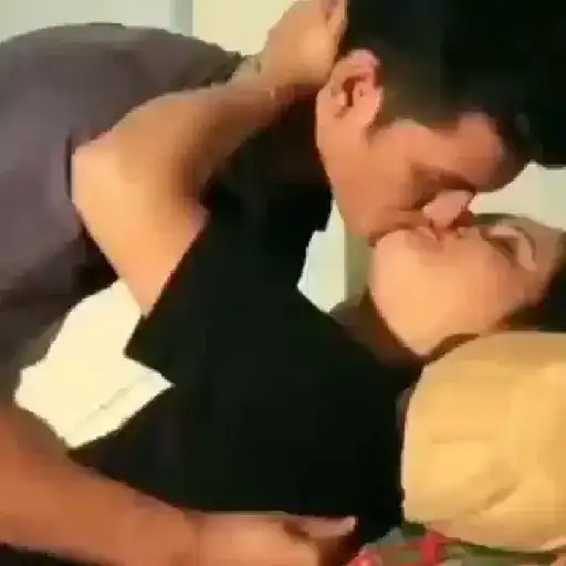 Animated Kissing Stickers sticker 4