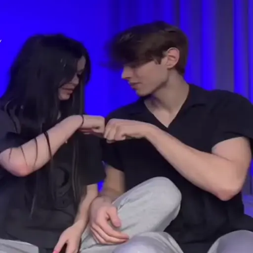 Love birds 1 sticker 4